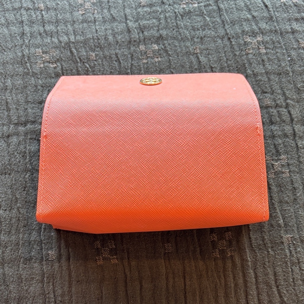Tory Burch Coral-Orange Saffiano Leather Sunglasses Case with Logo - Picture 4 of 4